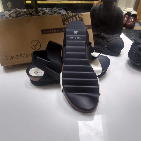 New Unity.In.Diversity Sandals - Picture 3 of 3